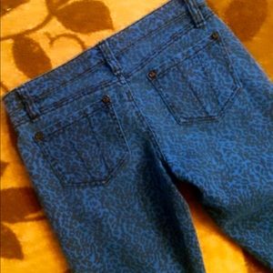 Black/blue cheetah print skinny jeans